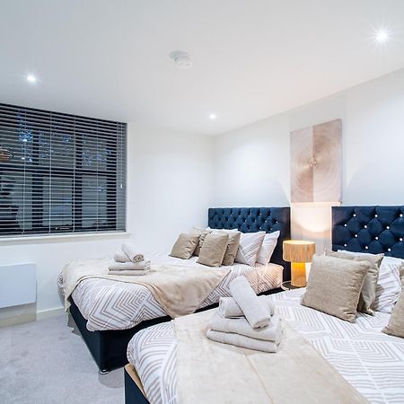 2-Bedroom With Breathtaking Views In Holmfirth Village, ฮัดเดอร์สฟิลด์ ภายนอก รูปภาพ