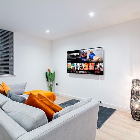 2-Bedroom With Breathtaking Views In Holmfirth Village, ฮัดเดอร์สฟิลด์ ภายนอก รูปภาพ