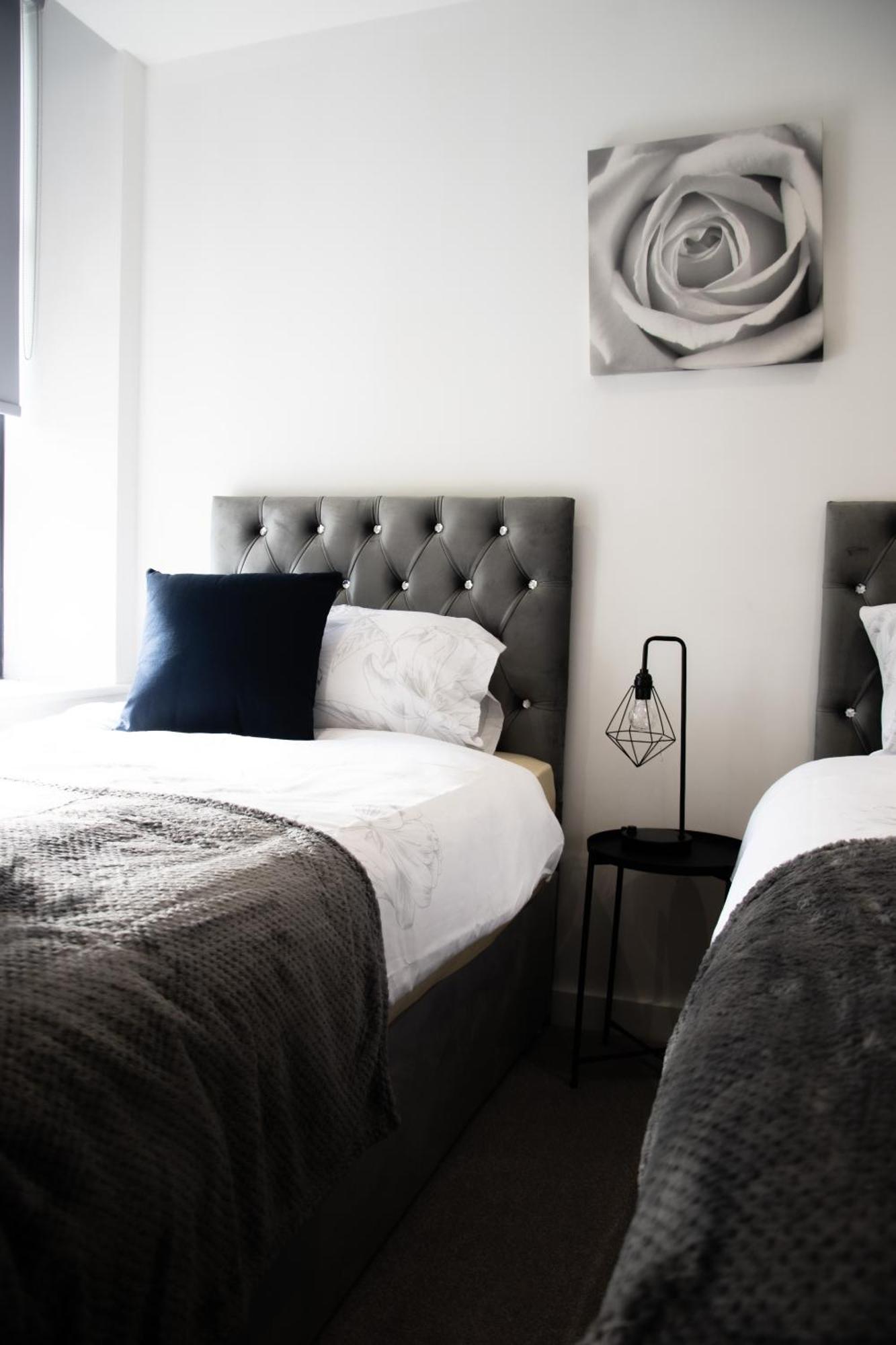 2-Bedroom With Breathtaking Views In Holmfirth Village, ฮัดเดอร์สฟิลด์ ห้อง รูปภาพ
